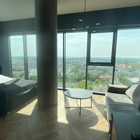 Panorama 21 Floor Hanza Tower 公寓